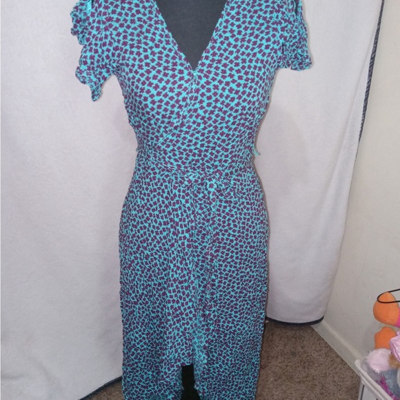 Band of Gypsies Dresses & Skirts - Band of Gypsies Teal and Bergundy Floral Patterned Midi Wrap Dress NWT